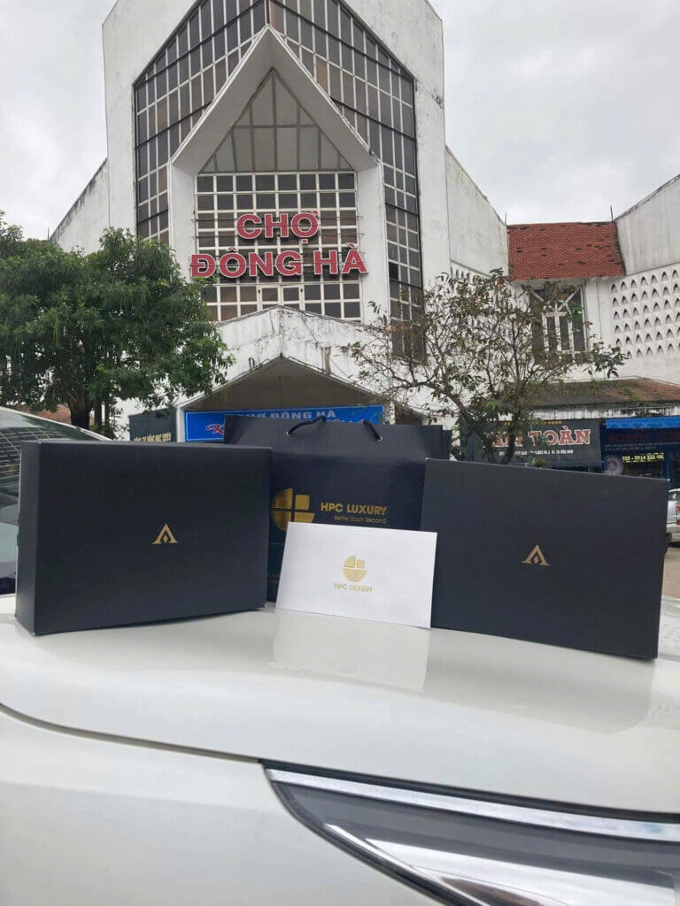 Hpc Phone iPhone 16 Pro Max mạ vàng nạm kim cương - HPC Luxury